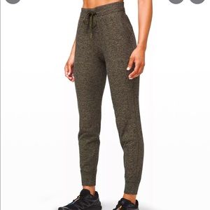 Ready to rulu Lululemon jogger